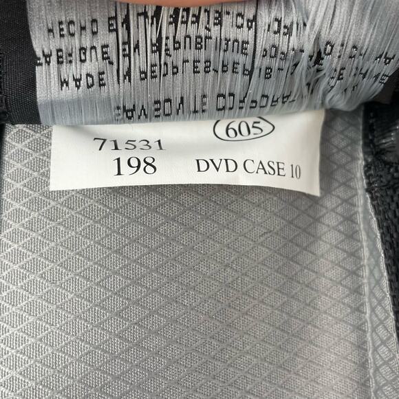 Samsonite Portable In-Car DVD Player Mounting Case - Picture 6 of 6